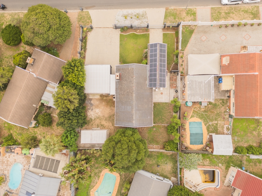 4 Bedroom Property for Sale in Ruwari Western Cape